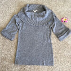 Kenneth Cole New York Light Gray cowl neck Sweater, S